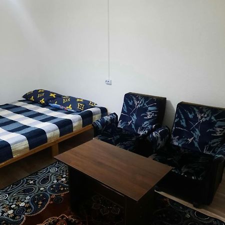 Атлант Hotel Bishkek Bagian luar foto