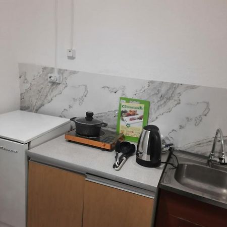 Атлант Hotel Bishkek Bagian luar foto