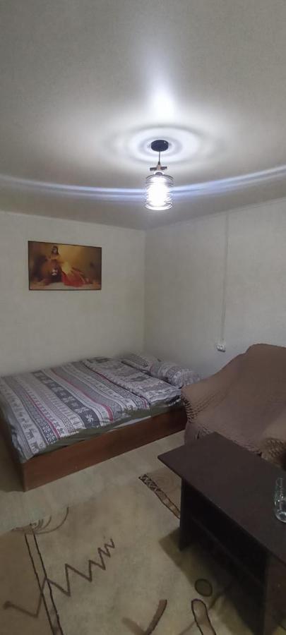 Атлант Hotel Bishkek Bagian luar foto